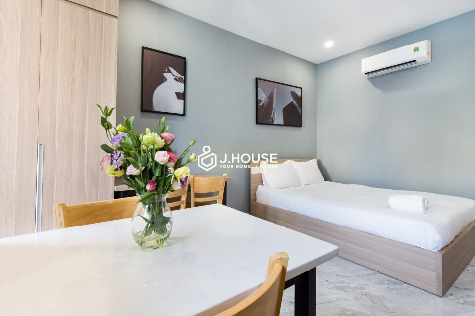 Fully furnished modern serviced apartment on Tran Khac Chan Street, Phu Nhuan District, HCMC-2