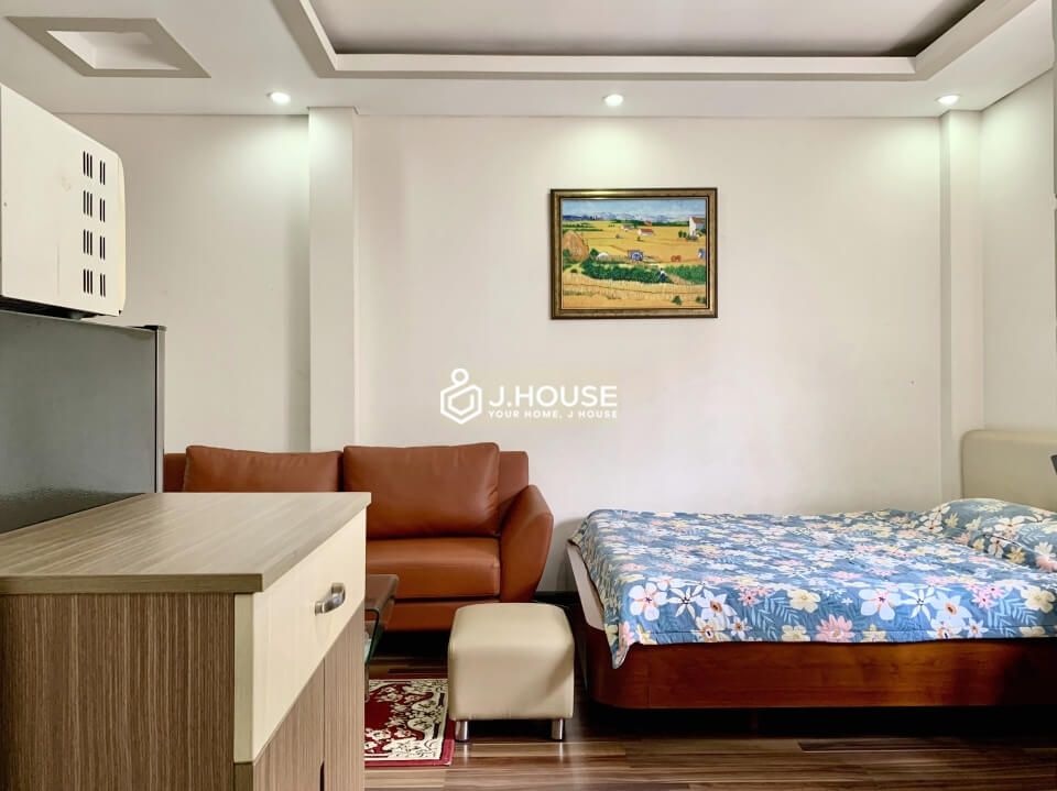 Fully furnished serviced apartment on Dinh Tien Hoang street, District 1, HCMC