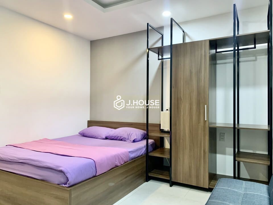 Fully furnished serviced apartment on Hai Ba Trung street, District 3, HCMC-1