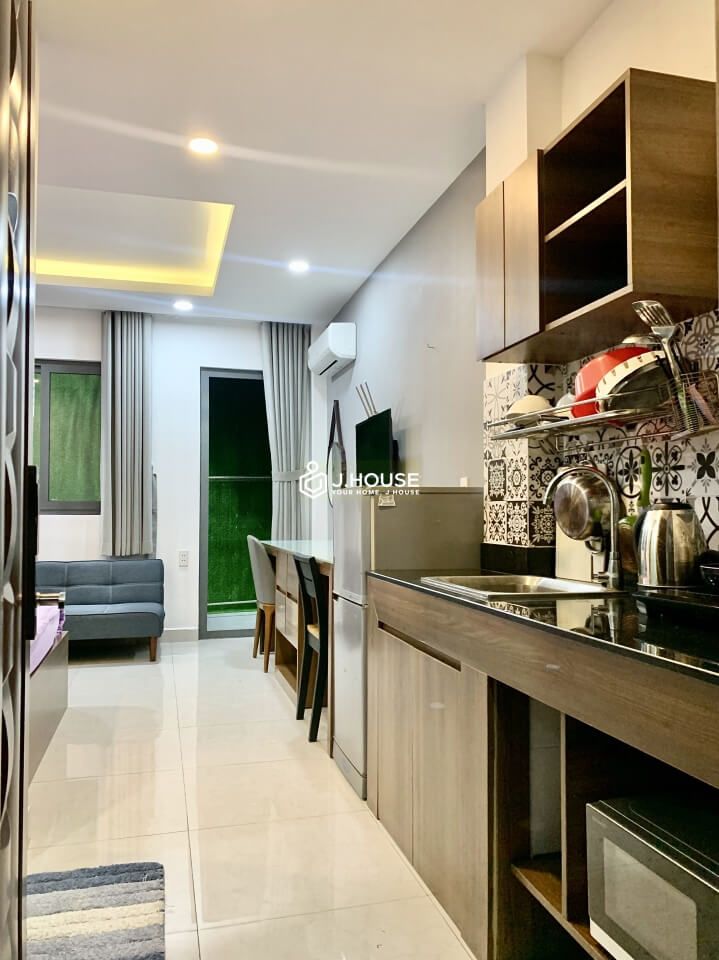 Fully furnished serviced apartment on Hai Ba Trung street, District 3, HCMC-5