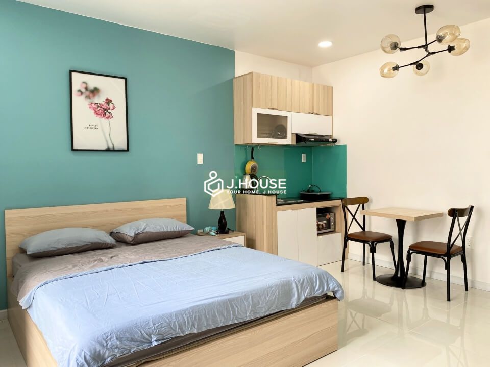 Modern fully furnished apartment near the airport, Tan Binh District, HCMC-0
