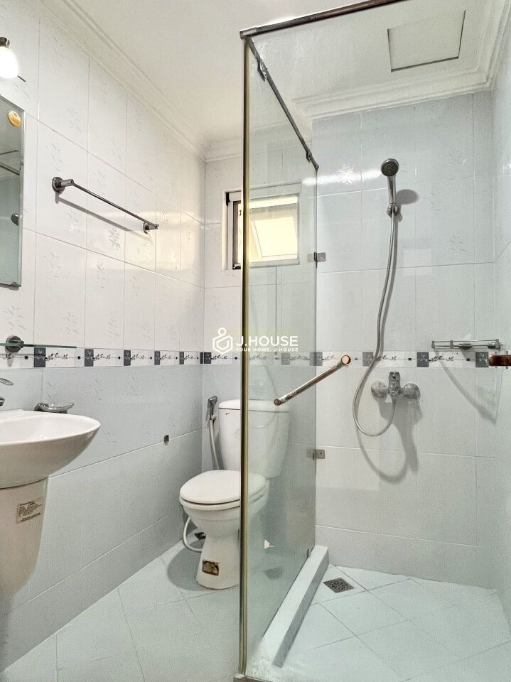 Spacious 2-bedroom apartment with lots of natural light in Thao Dien, District 2, HCMC-10