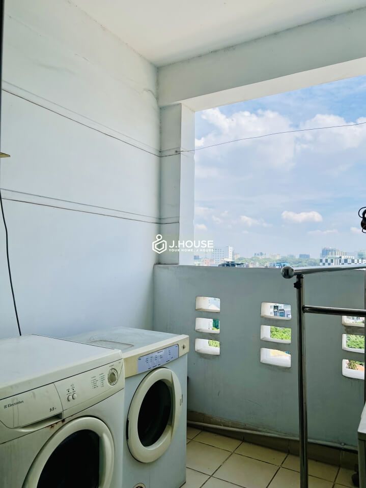 Spacious 2-bedroom serviced apartment at International Plaza apartment, District 1, HCMC-11
