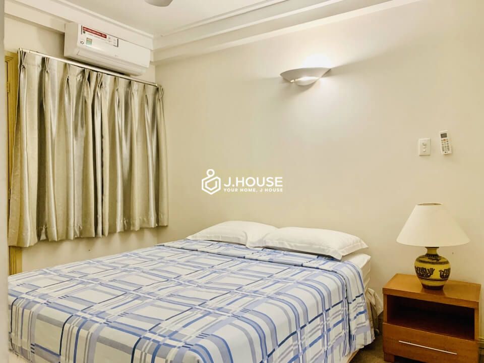 Spacious 2-bedroom serviced apartment with long balcony in District 3, HCMC-13