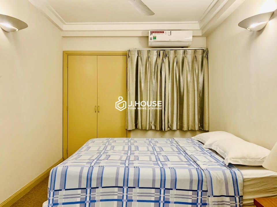 Spacious 2-bedroom serviced apartment with long balcony in District 3, HCMC-14