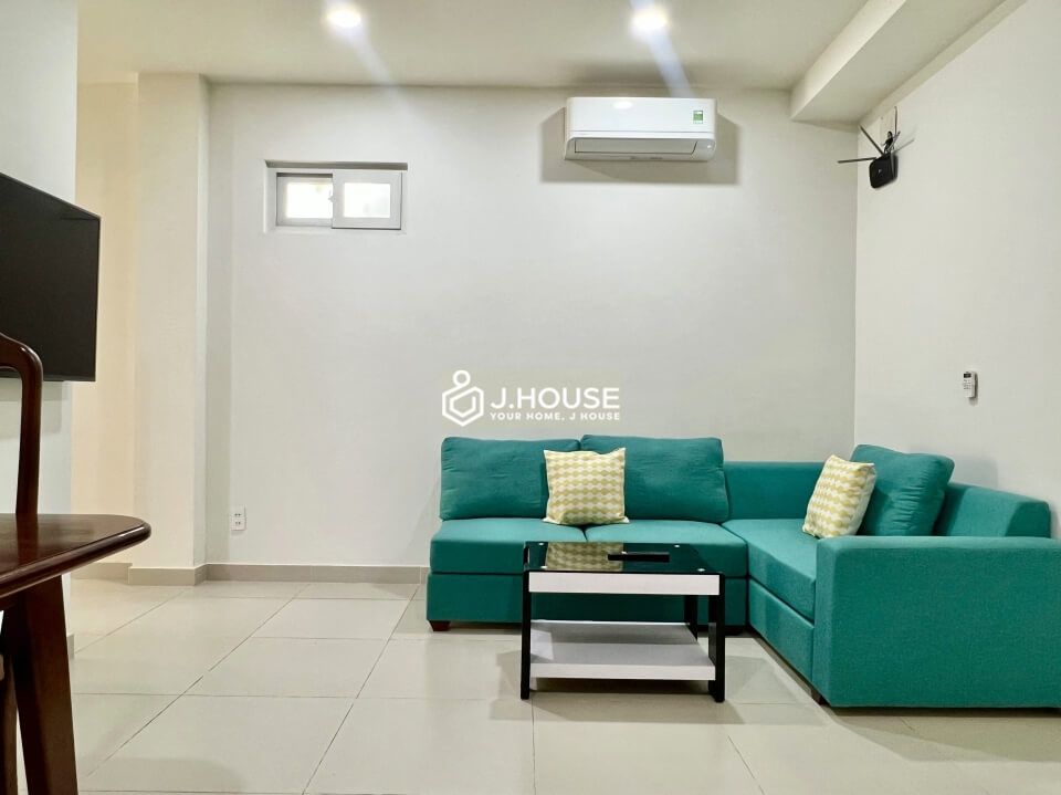 Spacious and bright apartment near the airport and park in Tan Binh District, HCMC-0