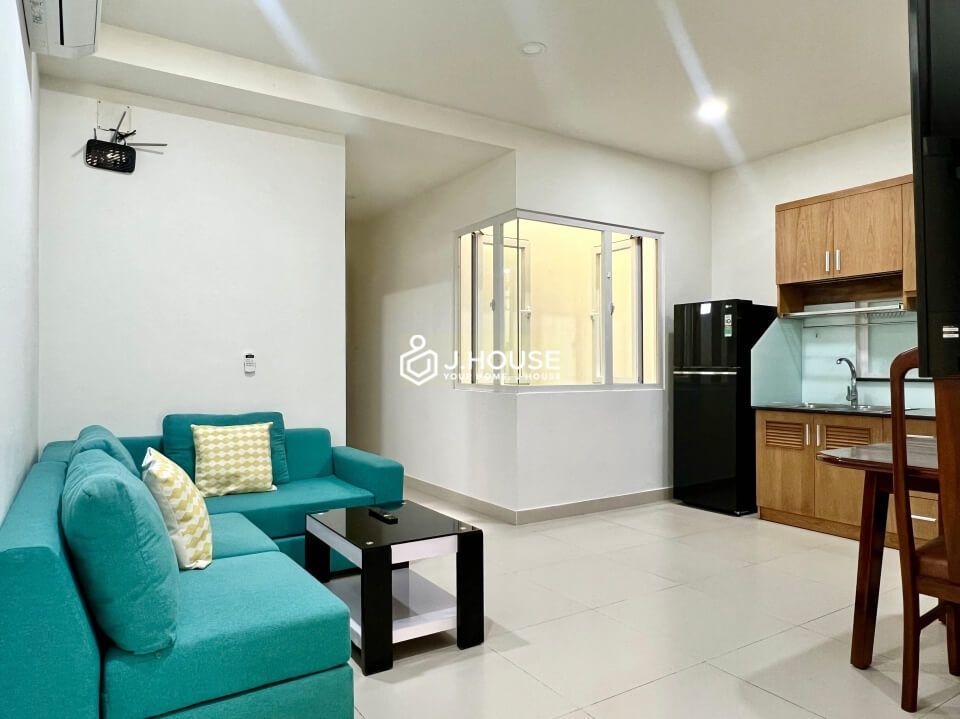 Spacious and bright apartment near the airport and park in Tan Binh District, HCMC-3