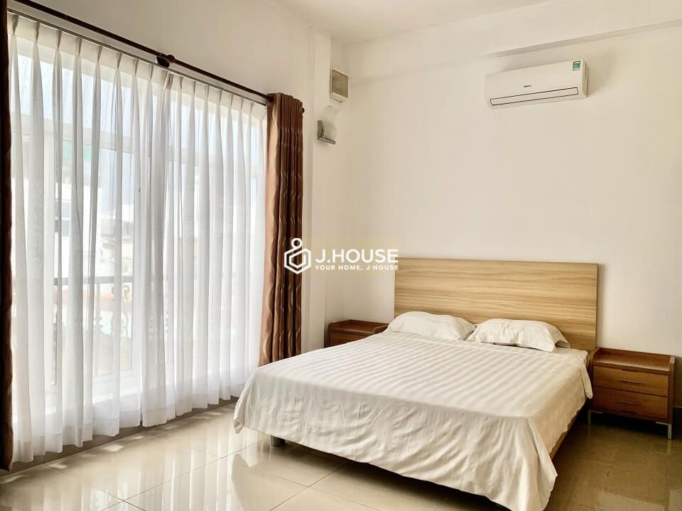 Spacious serviced apartment with lots of natural light on Le Van Sy street, Tan Binh District-7