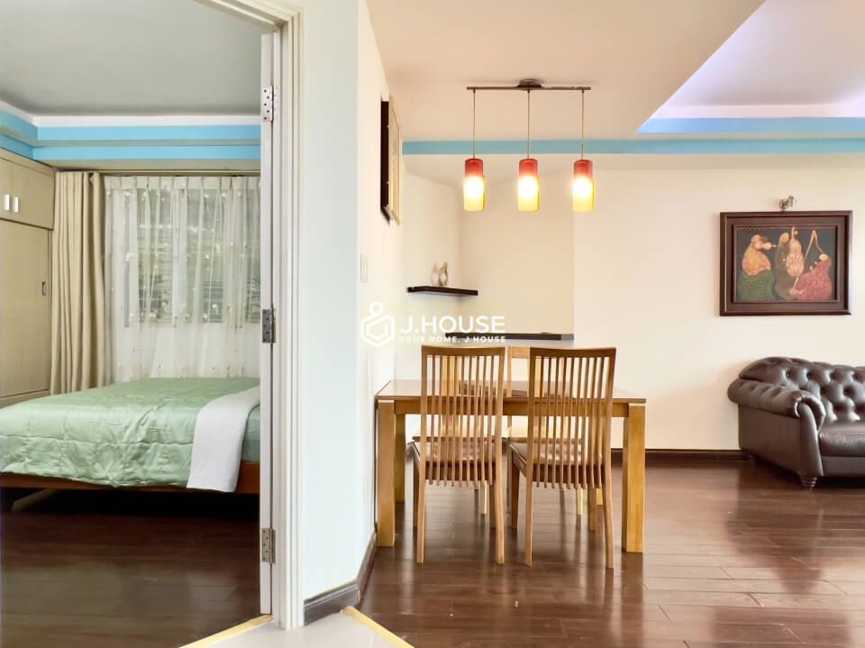 2-bedroom apartment in International Plaza apartment building in District 1, HCMC-10