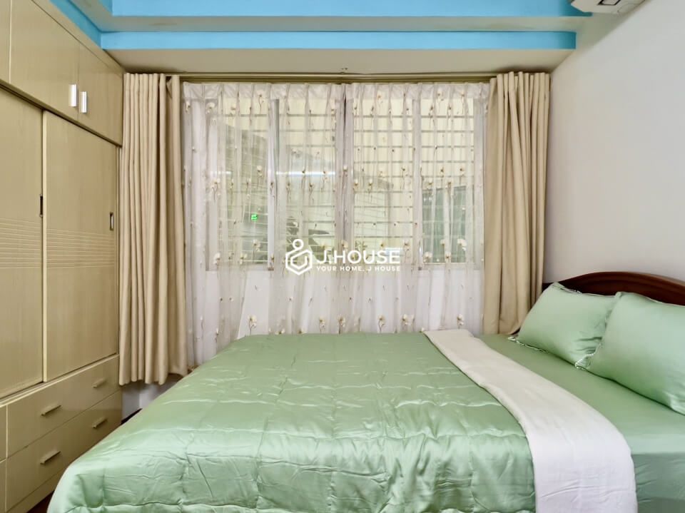 2-bedroom apartment in International Plaza apartment building in District 1, HCMC-12