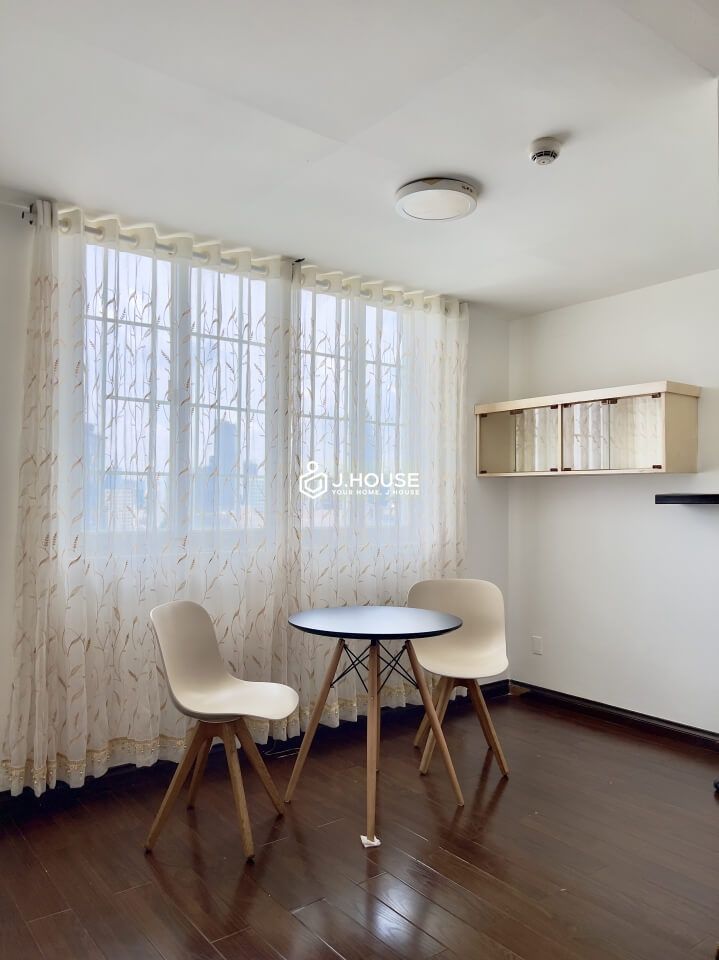 2-bedroom apartment in International Plaza apartment building in District 1, HCMC-4
