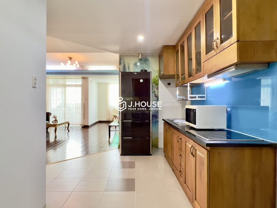 2-bedroom apartment in International Plaza apartment building in District 1, HCMC-7