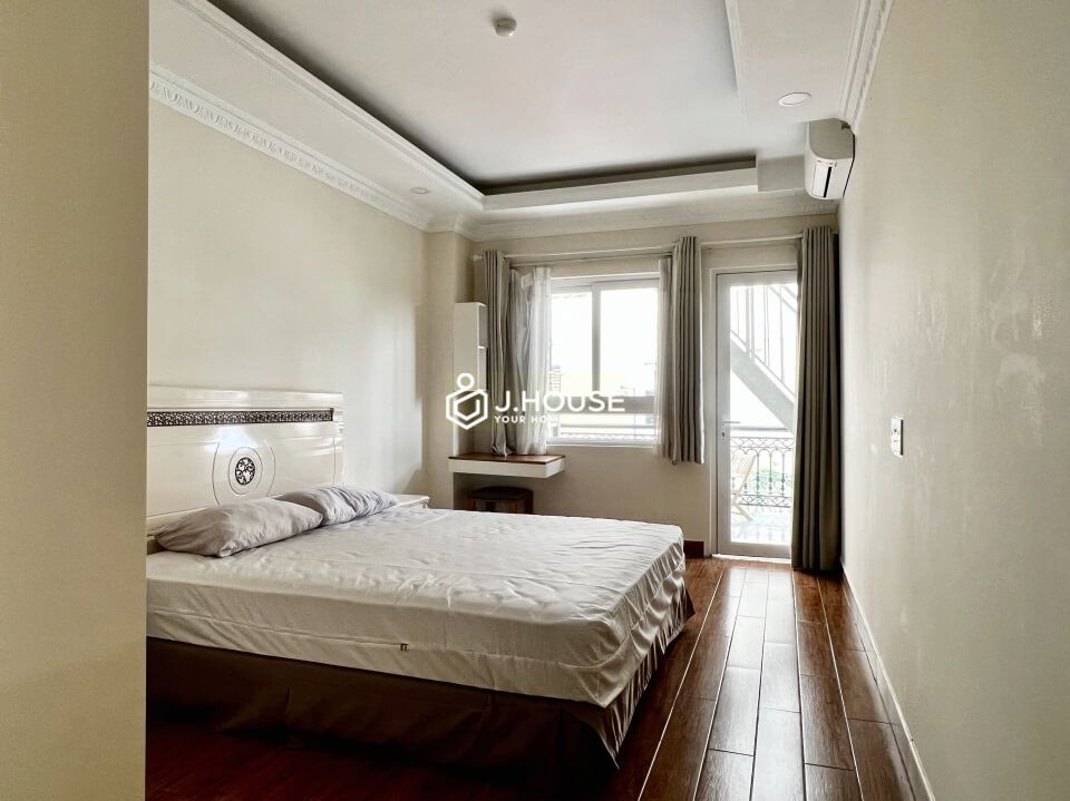 2-bedroom serviced apartment with rooftop pool and gym in Thao Dien, District 2, HCMC-8