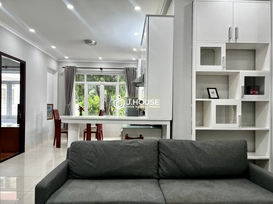 Bright 2-bedroom serviced apartment with rooftop pool in Thao Dien, District 2, HCMC-2