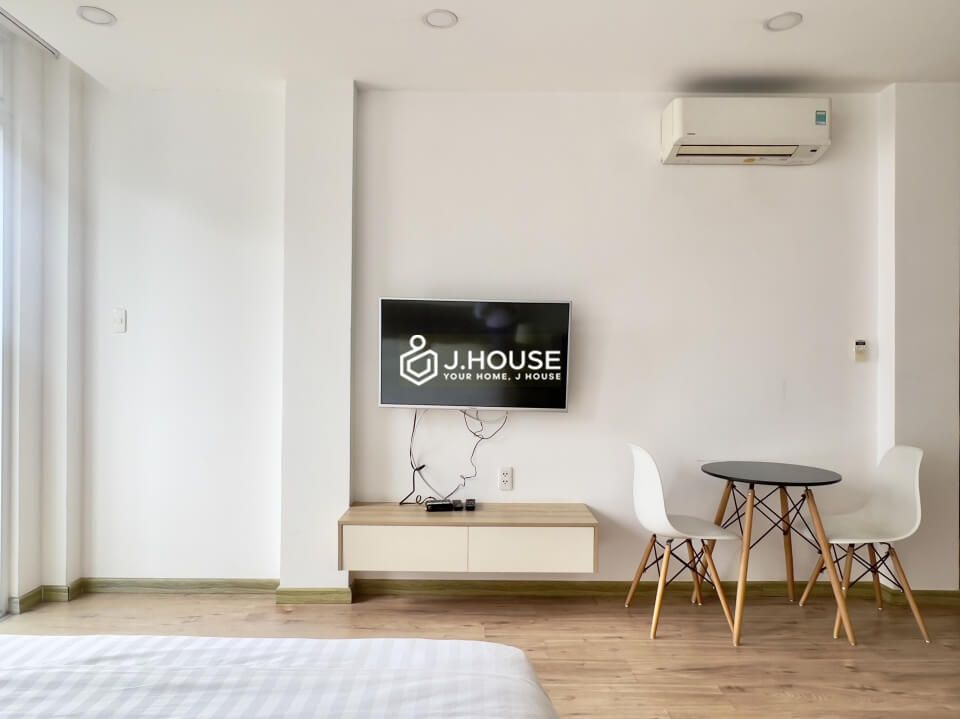 Modern and comfortable serviced apartment in Binh Thanh District, HCMC-5