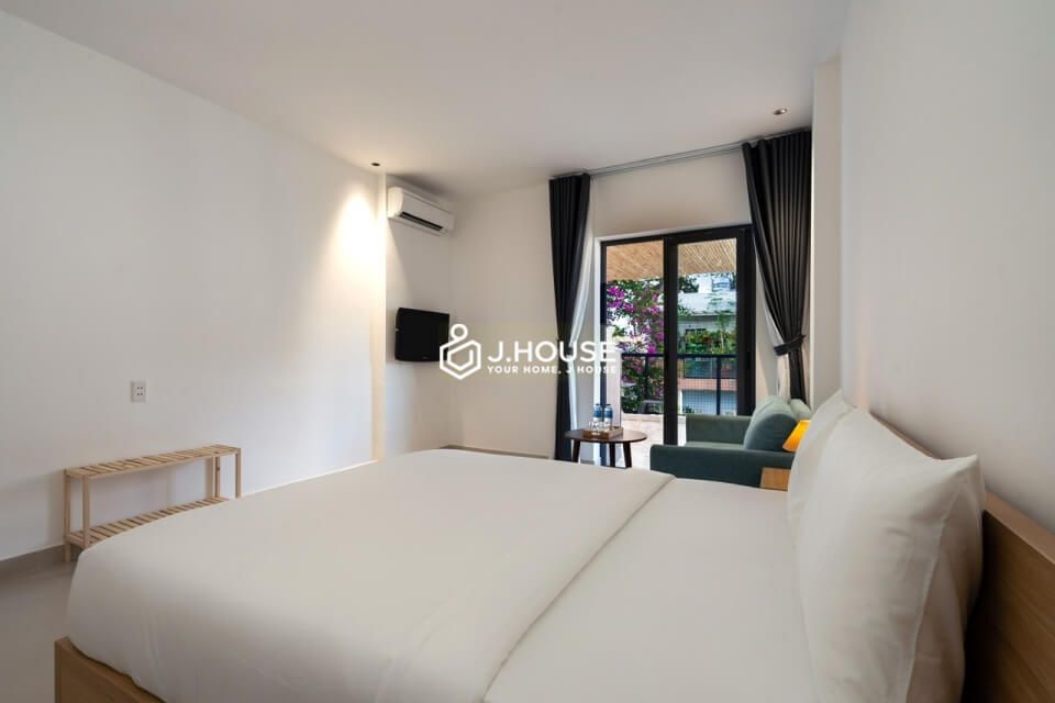 Modern apartment with balcony in Tan Dinh ward, District 1, HCMC-3