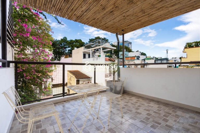 Modern apartment with balcony in Tan Dinh ward, District 1, HCMC