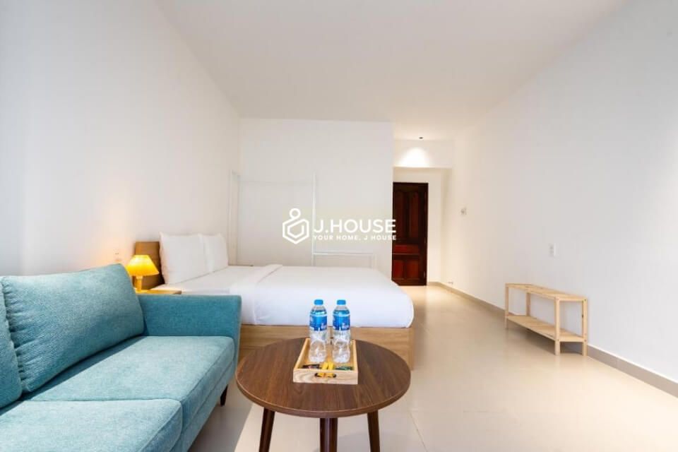 Modern apartment with balcony in Tan Dinh ward, District 1, HCMC-8