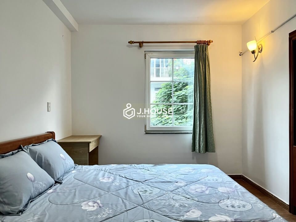 Spacious 3-bedroom serviced apartment in Thao Dien, District 2, HCMC-10