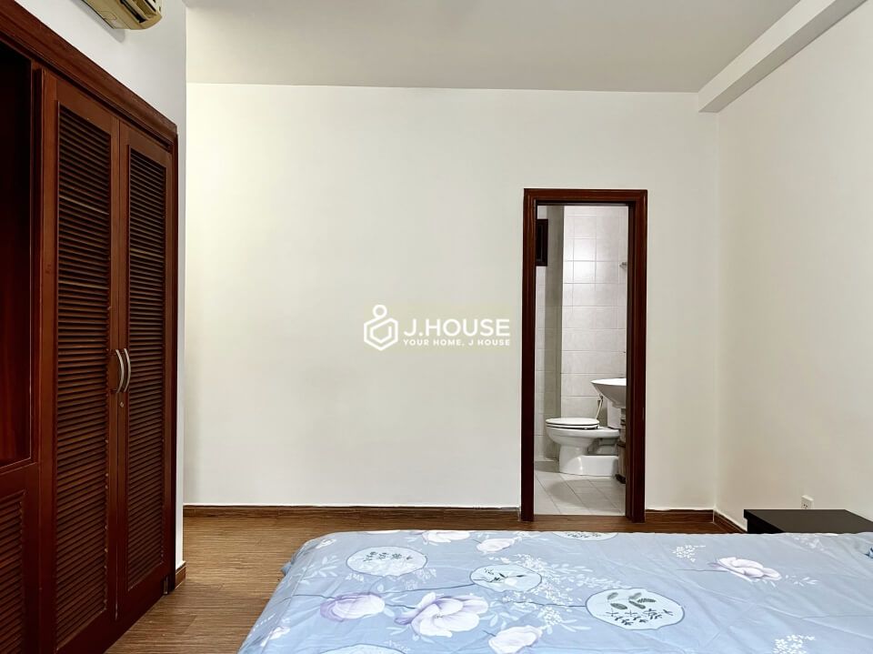 Spacious 3-bedroom serviced apartment in Thao Dien, District 2, HCMC-11