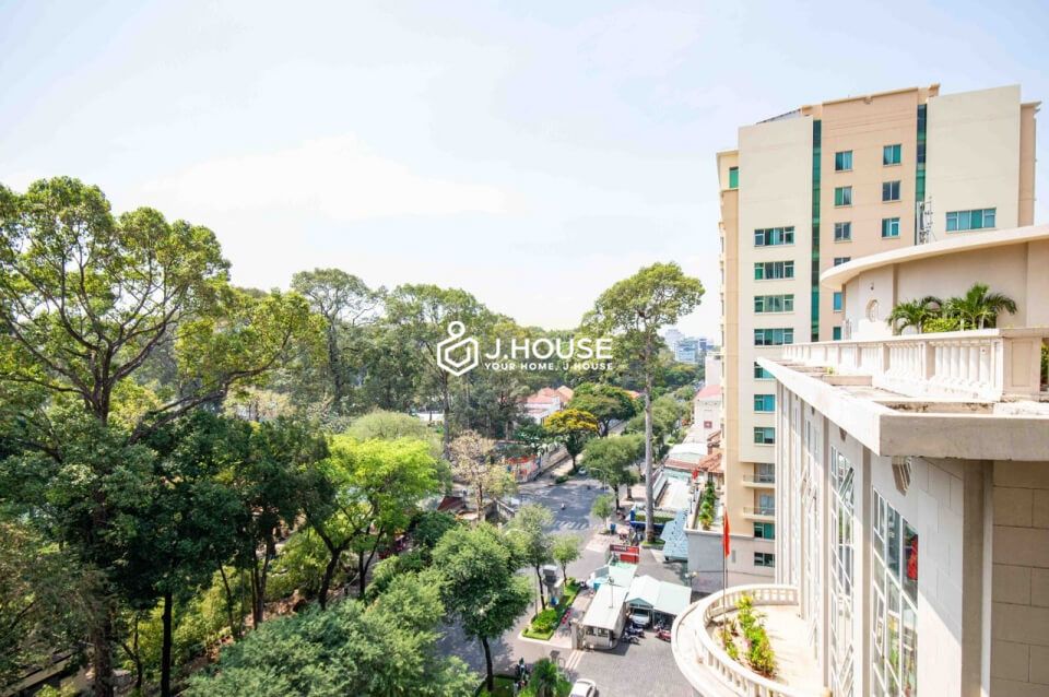 3-bedroom serviced apartment at Indochine Park Tower, Le Quy Don street, District 3, HCMC-3
