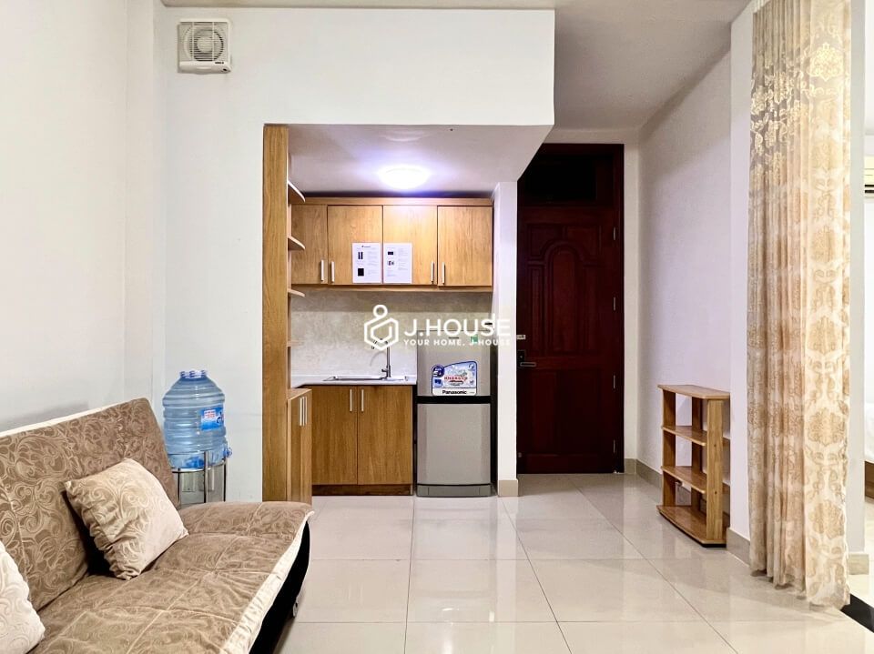 Fully furnished serviced apartment on Nguyen Trai Street, District 1