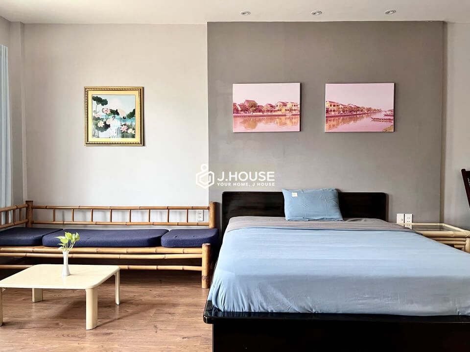 Fully furnished apartment next to the canal at Hoang Sa Street, District 1, HCMC-5