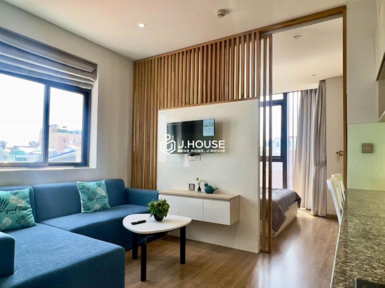 Fully furnished apartment with balcony on Nguyen Cuu Van street, Binh Thanh District, HCMC