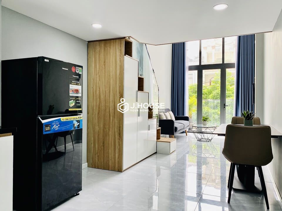 Fully furnished duplex apartment with balcony near the airport, Tan Binh District, HCMC-2