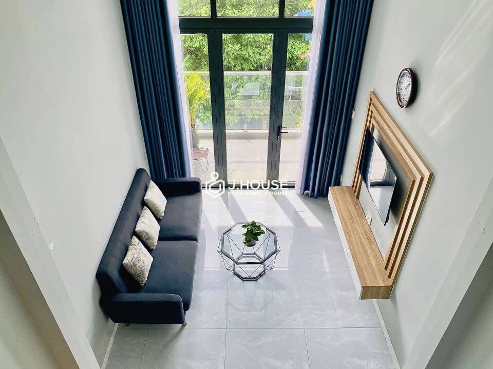 Fully furnished duplex apartment with balcony near the airport, Tan Binh District, HCMC-9