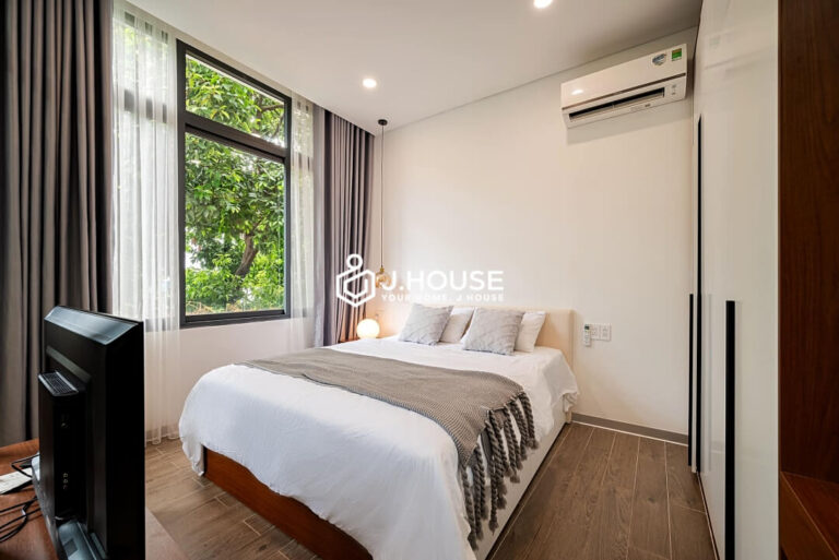Fully furnished studio apartment for rent in District 1 - Fullerton House