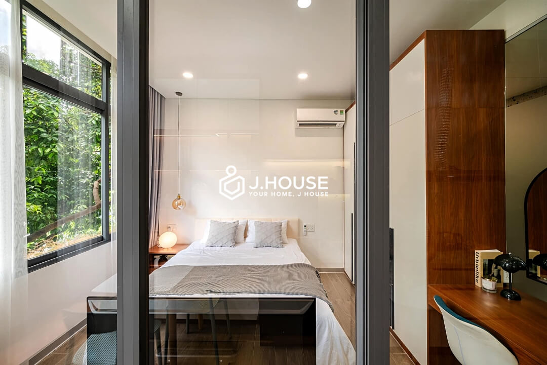 Fully furnished studio apartment for rent in District 1 - Fullerton House