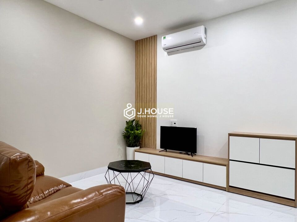Modern 1 bedroom apartment on Nguyen Van Huong Street, District 2, HCMC-2