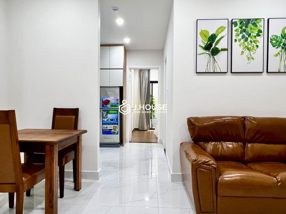 Modern 1 bedroom apartment on Nguyen Van Huong Street, District 2, HCMC-5