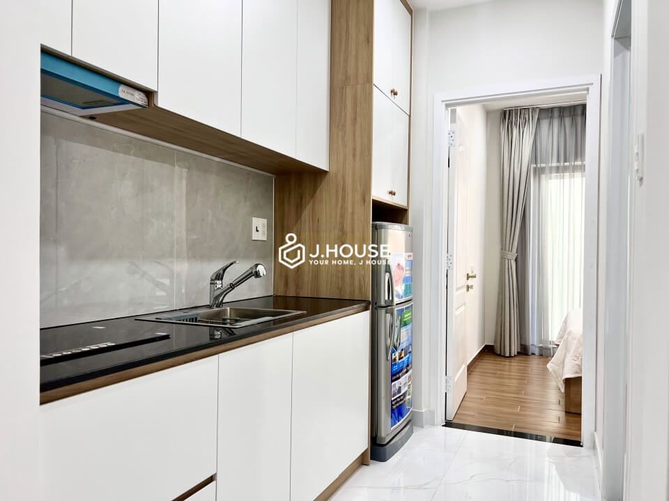 Modern fully furnished apartment on Nguyen Van Huong street, District 2, HCMC-3