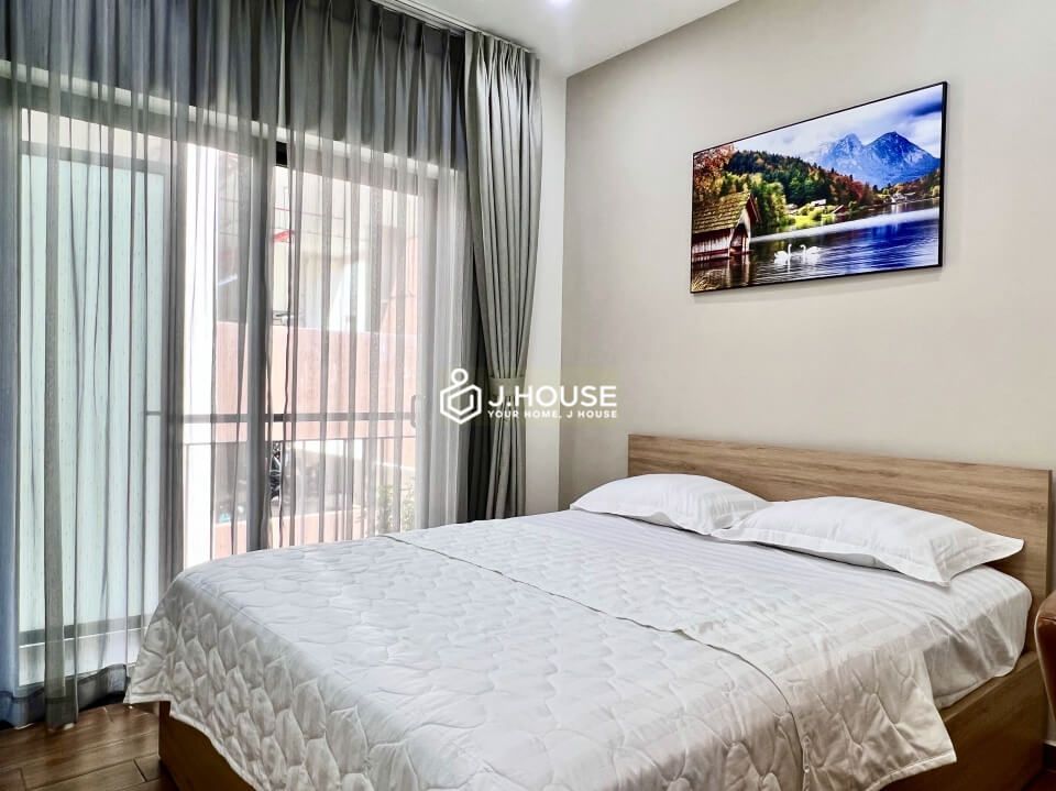 Modern fully furnished apartment on Nguyen Van Huong street, District 2, HCMC-5