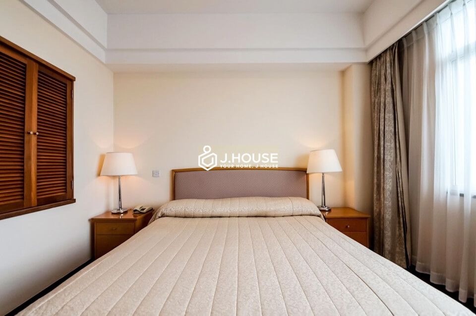 Spacious 3-bedroom serviced apartment at Indochine Park Tower in District 3, HCMC-14