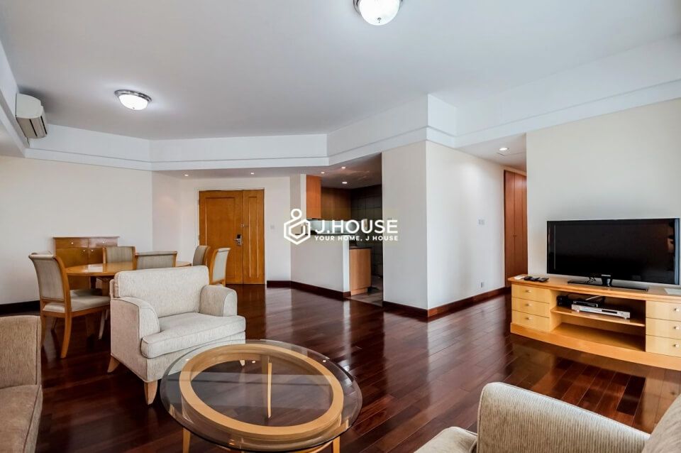 Spacious 3-bedroom serviced apartment at Indochine Park Tower in District 3, HCMC-3