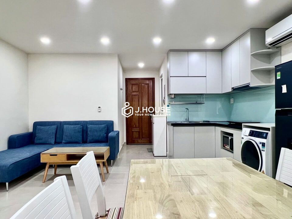 Spacious fully furnished apartment near the airport in Tan Binh District, HCMC-1