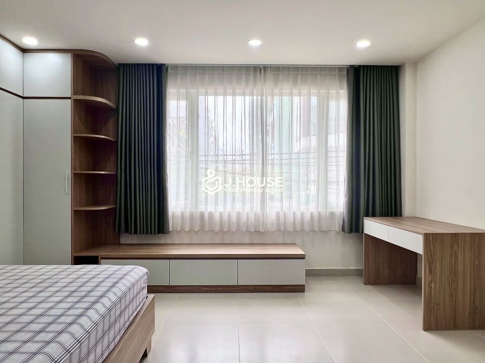 Spacious fully furnished apartment near the airport in Tan Binh District, HCMC-6