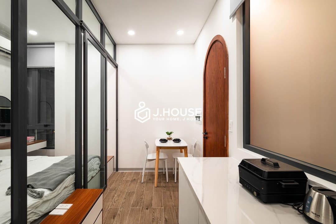 Studio apartment for rent in District 1 - Fullerton House