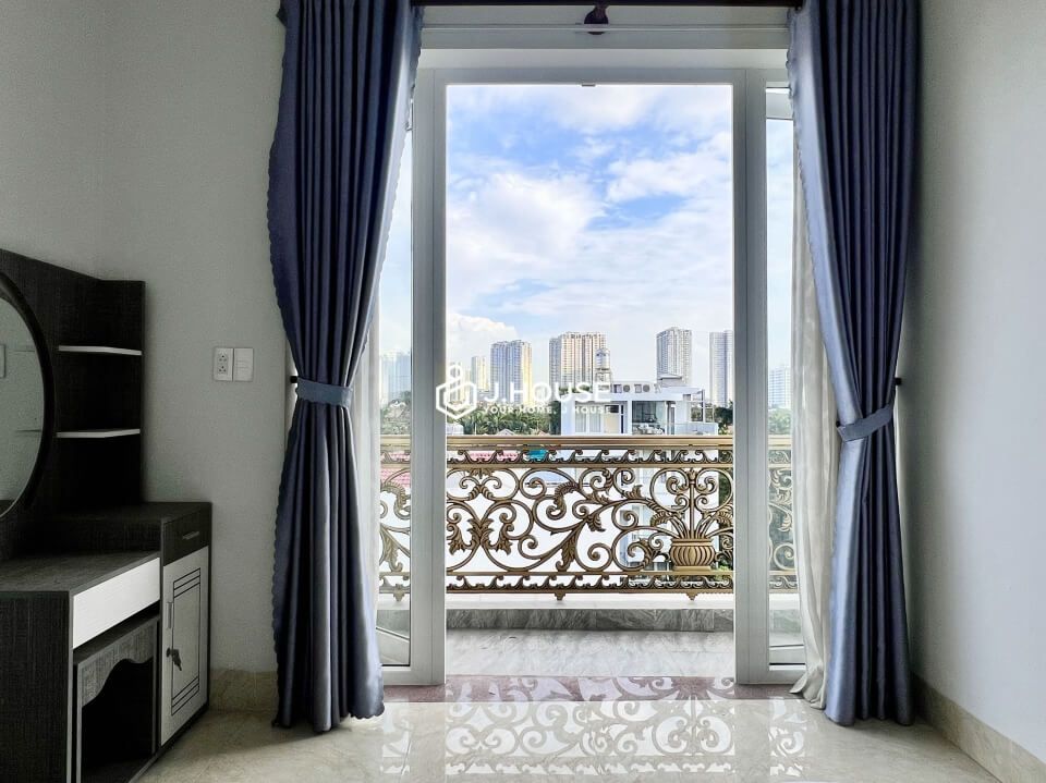 Fully furnished 2-bedroom apartment for rent in Thao Dien, District 2, HCMC-9