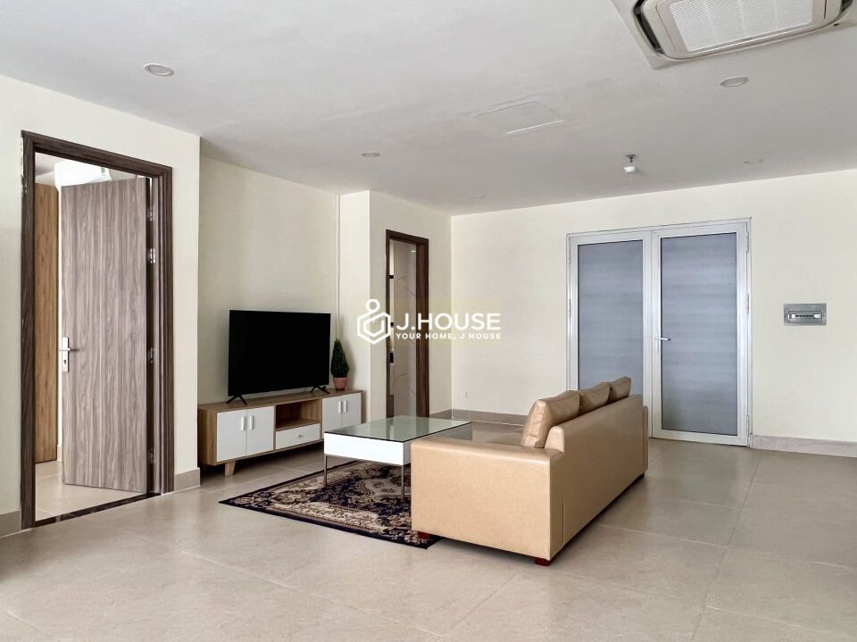 Fully furnished 3-bedroom apartment with swimming pool and gym in Thao Dien, District 2-3