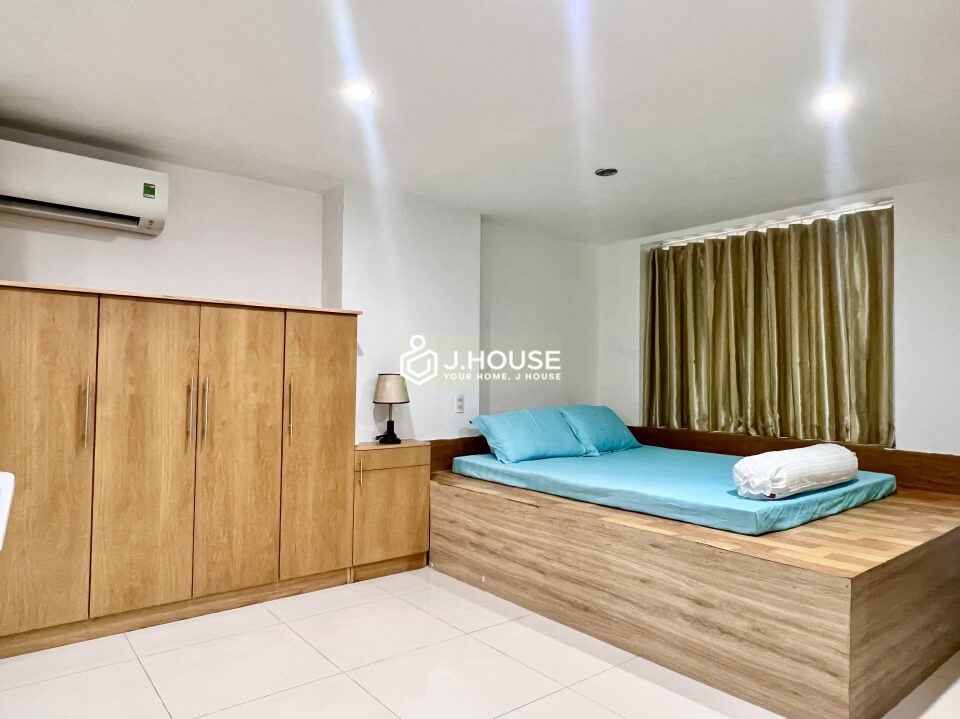 Spacious 1 bedroom apartment next to the park in District 1, HCMC-7