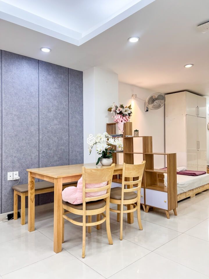 Affordable apartment for rent in District 1, HCMC-4