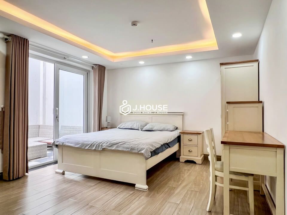 Comfortable studio apartment for rent with backyard in Thao Dien, District 2-1