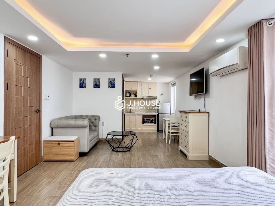 Comfortable studio apartment for rent with backyard in Thao Dien, District 2-3