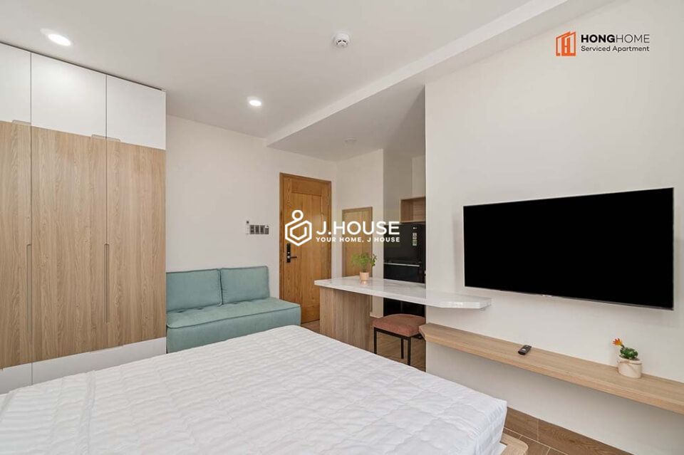 Fully furnished apartment for rent on Nguyen Cuu Van Street, Binh Thanh District-3