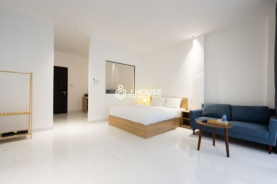 Modern apartment for rent next to Saigon river in Thao Dien, District 2-5