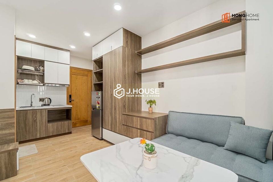 Modern apartment for rent on Nguyen Cuu Van Street, Binh Thanh District-2
